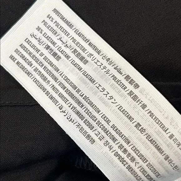 Abercrombie & Fitch Black and White Floral Blouse size extra small new with tags - Picture 8 of 9